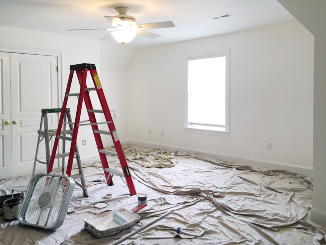 Boys Outer-Space-Bedroom-White Painted Walls