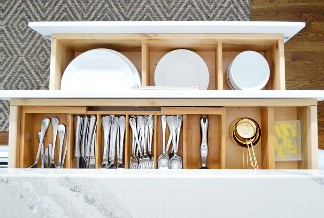 kitchen-remodel-drawers-open