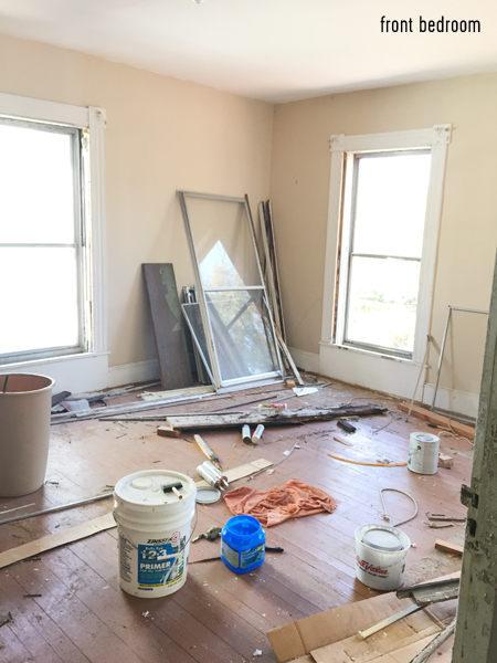 beach-house-before-front-bedroom