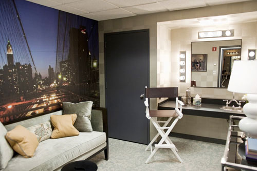 thomfeliciatheviewdressingroomafter