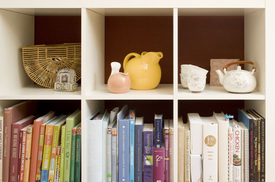 apartmenttherapybookshelf