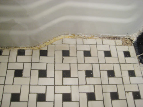 Clean Vintage Bathroom Tiles Caulk More Cleanly With Painter S Tape - How To Clean White Ceramic Bathroom Tiles