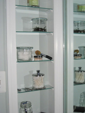 https://www.younghouselove.com/wp-content/uploads//2009/03/glass-open-shelving-diy-how.jpg