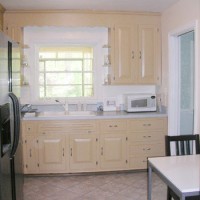 Using Peel & Stick Vinyl Tiles In Our Kitchen