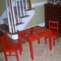Making Over A Kids Table & Chairs With Paint
