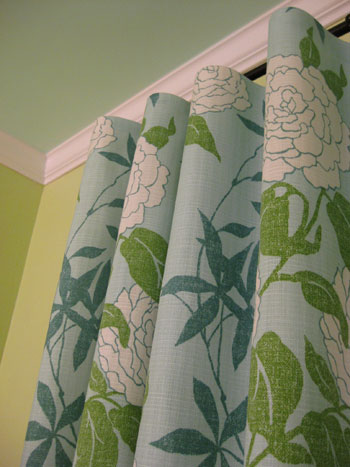 No-Sew Method for Hemming Curtains – simplify the chaos
