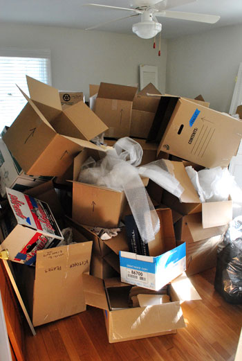 https://www.younghouselove.com/wp-content/uploads//2010/12/Boxes-Before.jpg