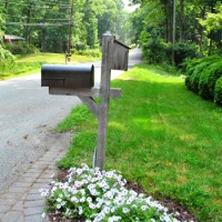 How To Spray Paint A Mailbox