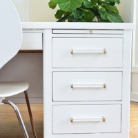 How To Paint An Old Desk