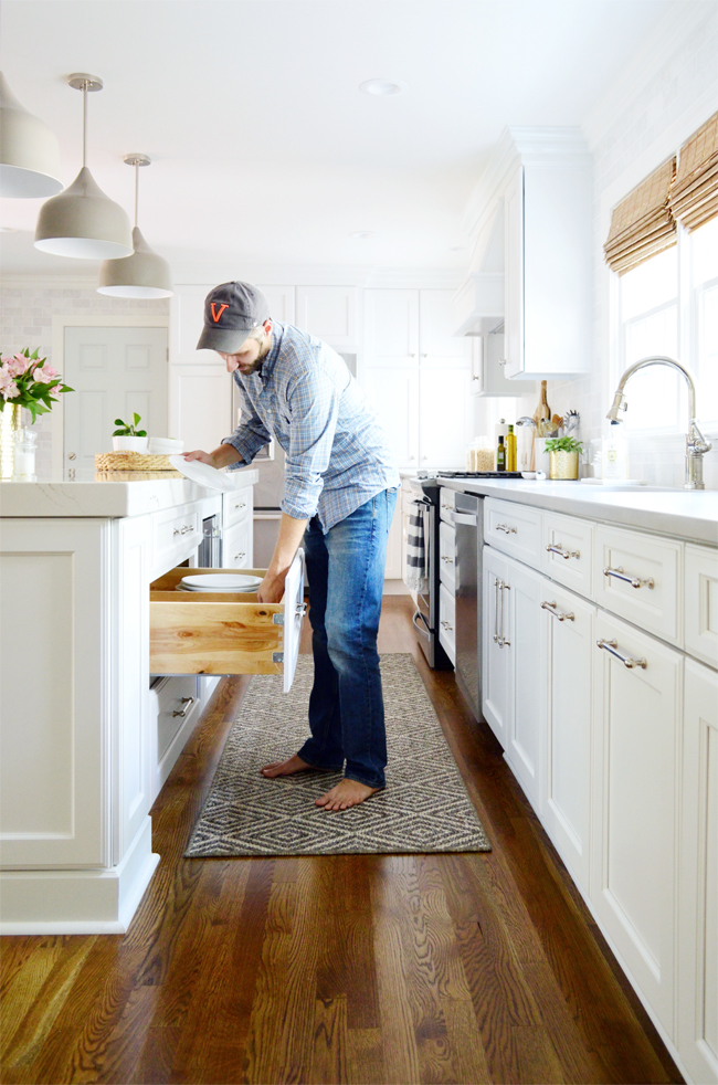 How We Organized All Our Drawers & Cabinets in the Mountain House Kitchen