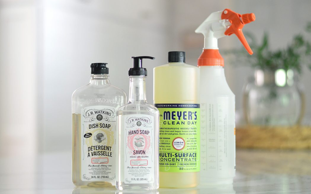 Domestic Wannabe: 5 Essential Cleaning Products - Hannah and HusbandHannah  and Husband