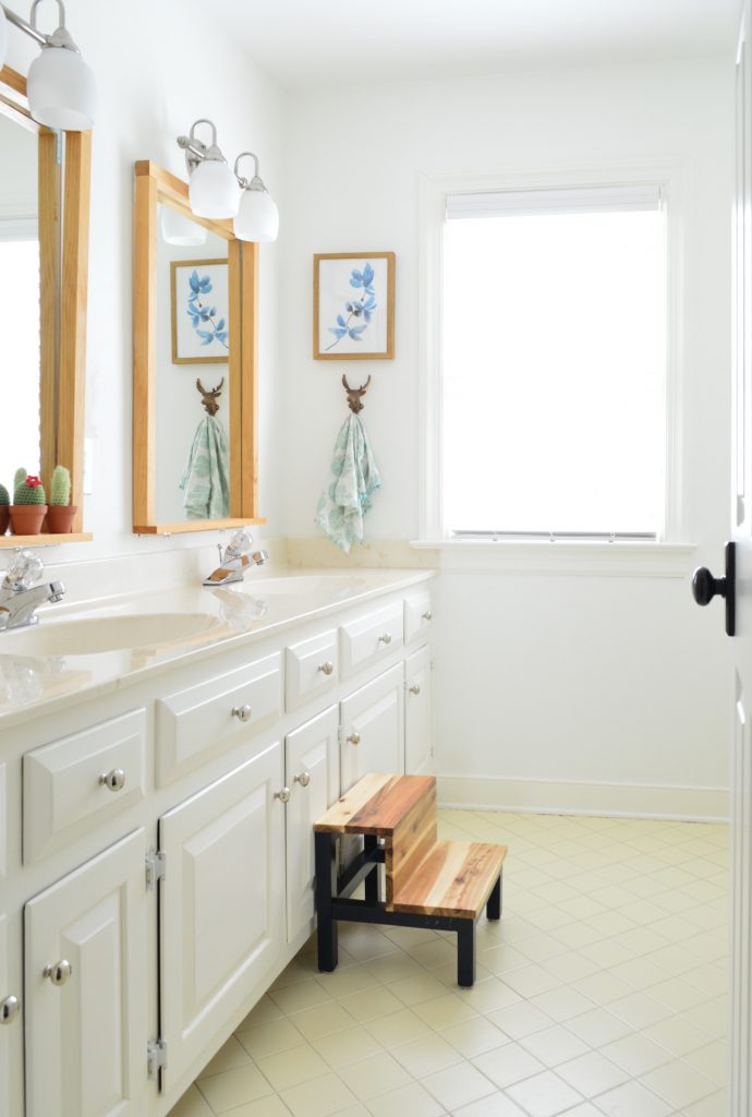 A Surprisingly Quick And Demo Free Hall Bathroom Makeover