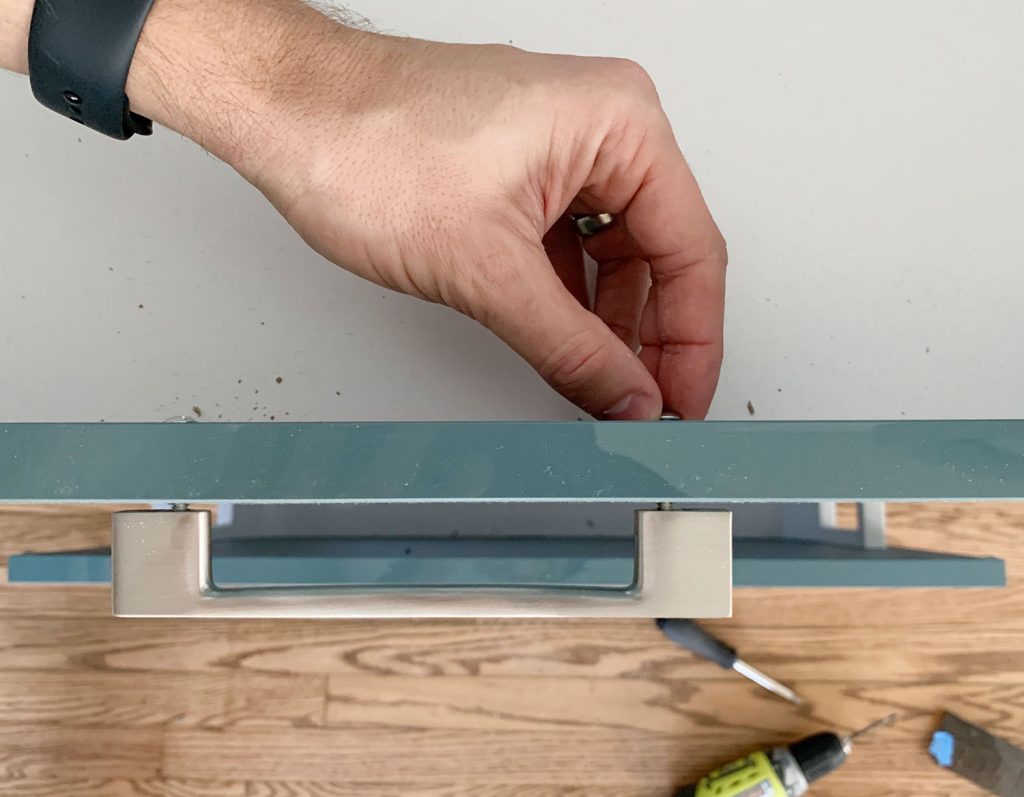 Tightening Kitchen Cabinet Hardware Screw By Hand