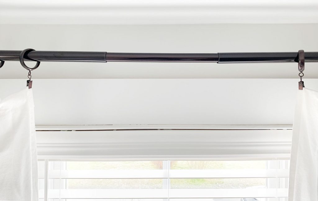 A Quick Way To Hang Curtain Rods, How To Put Curtain Rods On Windows