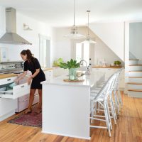 How We Organized The Beach House Kitchen