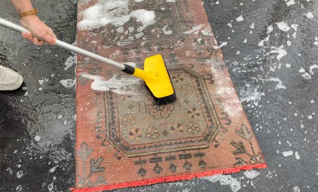 How We Cleaned A Dingy Secondhand Rug, Washing A Runner Rug
