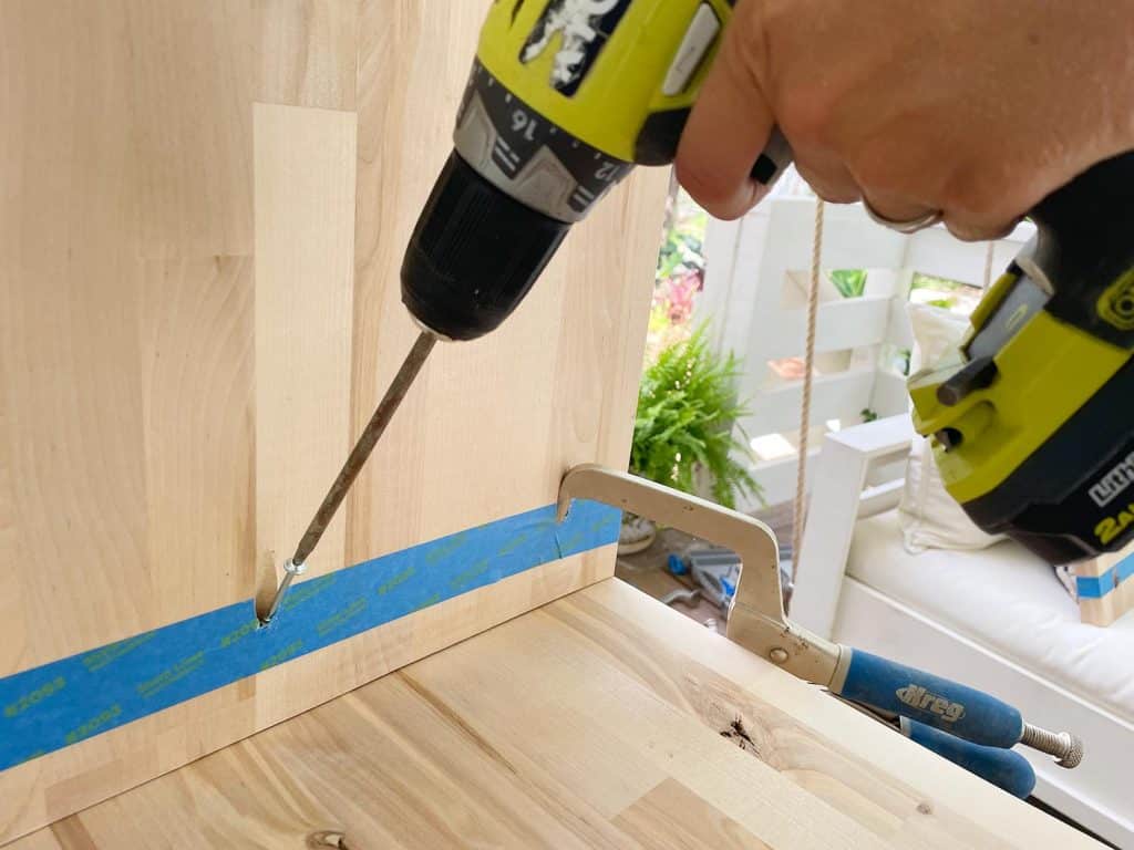 Attaching Nightstand Leg Using Pocket Hole Screw From Inside