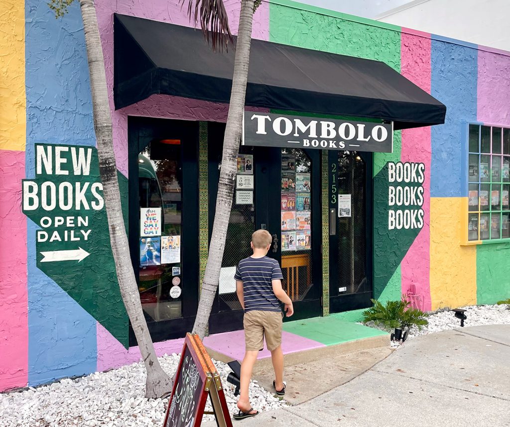 Tombolo Books Exterior in Saint Petersburg Florida