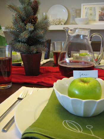 Holiday Place Setting Table