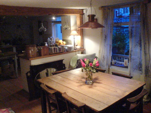 dining-room-charming-country-cottage