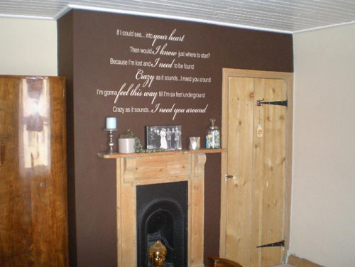 wall-decal-chocolate-guest-bedroom-wall