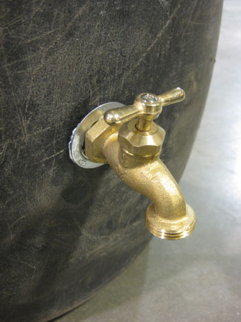 howtorainbarrelfinishedfaucet