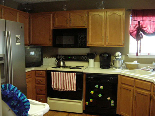 kitchen-makeover-before-picture