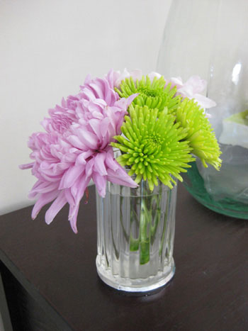 mums-flower-floral-arrangement