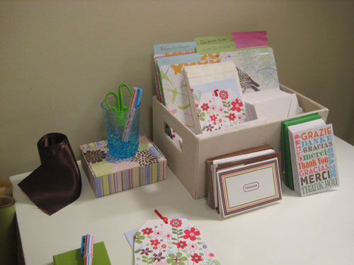 basket-storage-ideas-craft-room-organization-stationery