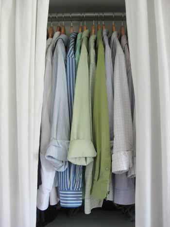 matching-hangers-in-closet-streamlined-organized-closet-makeover