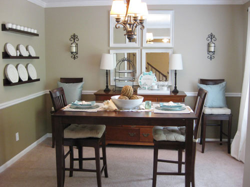 gorgeous-small-dining-room-traditional-chic