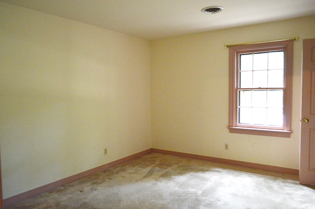 Before Photo Of Bedroom With Pink Trim And Carpet