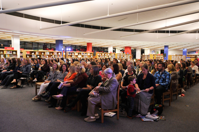 StLouis Crowd