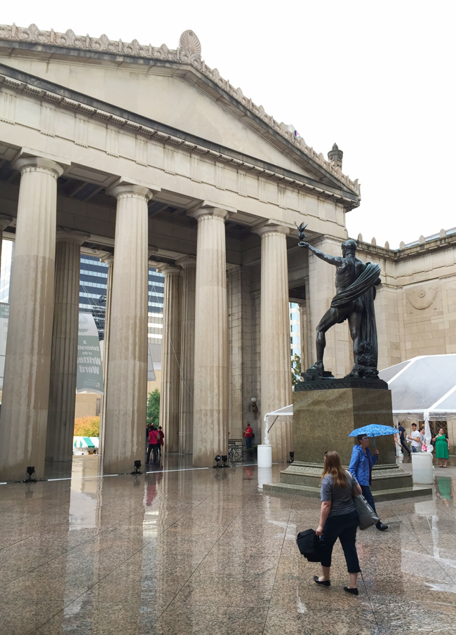 Tour Nashville Raining