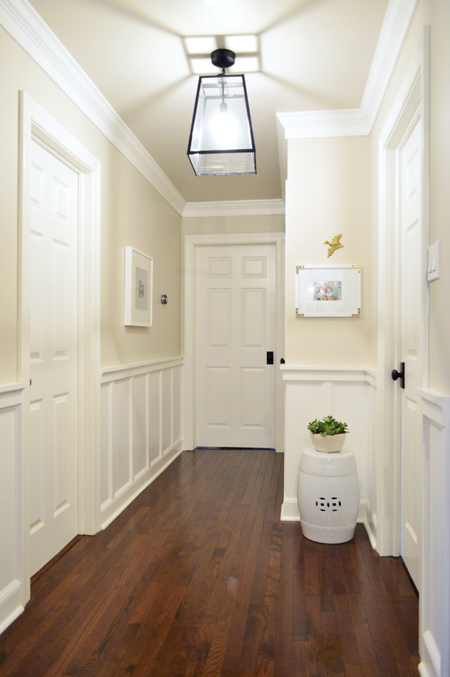 DIY Hallway Molding Project With Fancy Wainscoting Detail