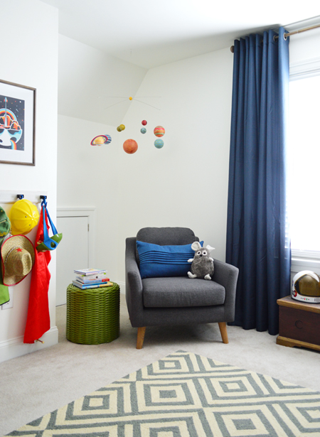 Boys Outer-Space-Bedroom-Reading-Corner
