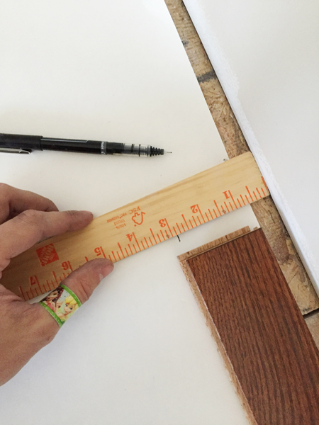 install hardwood flooring marking expansion gap