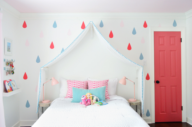 GirlsRoom Canopy Raindrop Wall Porta colorida