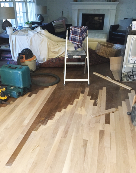 Refinishing Hardwood Floors Feathered Boards In Place (Repintura de pisos de madeira)