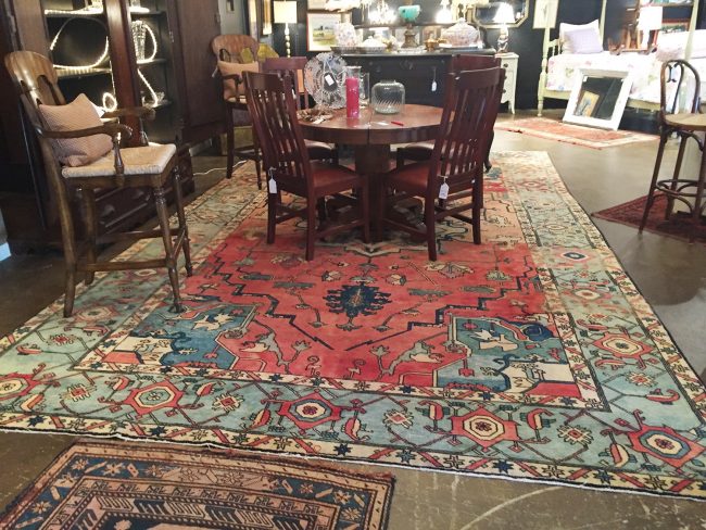 Traditional Bedroom Rug At Consignment Store Izzys 650x488
