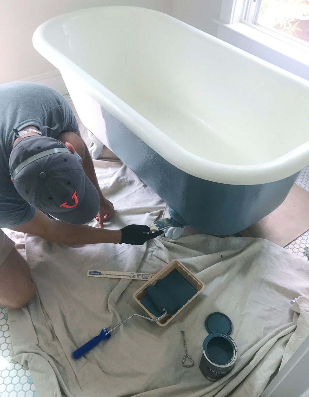 How To Refinish An Old Clawfoot Bath Tub