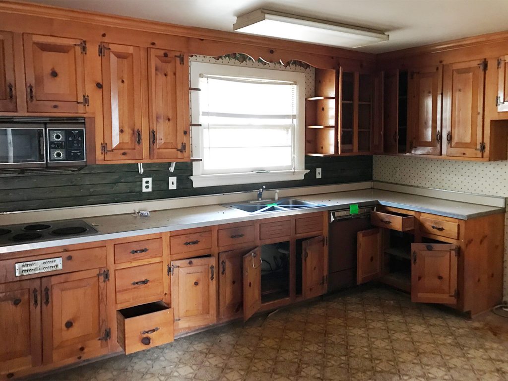 Richmond Rental Renovation Kitchen BEFORE