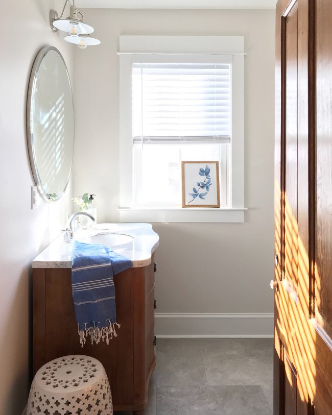 Beach House Appliances Bathroom With Blinds