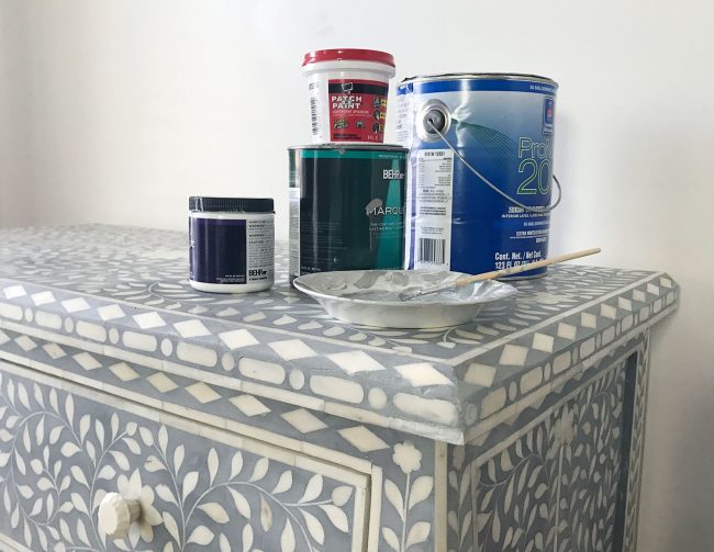 azulejo embutido reparado na cômoda