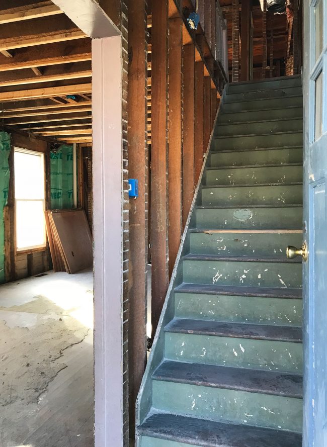 Demo Duplex Front Door With Stairs