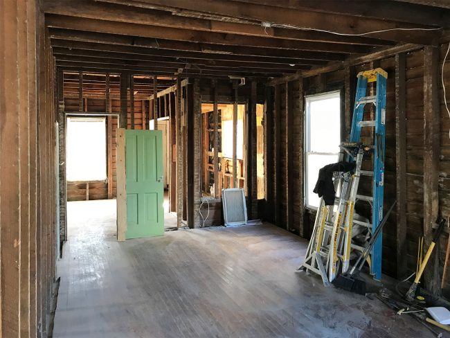 Ep83 Duplex Demo Right Side Living Room Mint Door