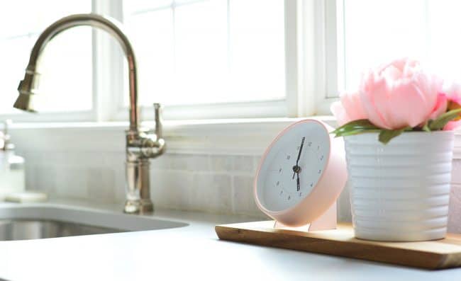 Ep88 Pink Clock On Kitchen Counter