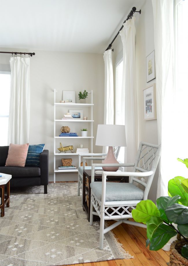 Beach House Living Room Chairs From Front Door