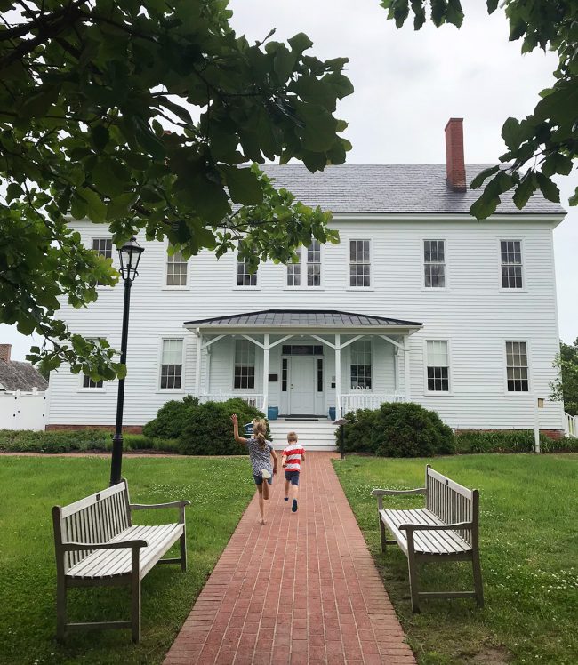 kids running outside the barrier island center on virginia eastern shore