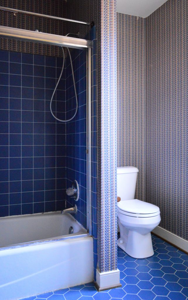 Before Photo Of Blue Tile Bathroom With Dated Blue Wallpaper